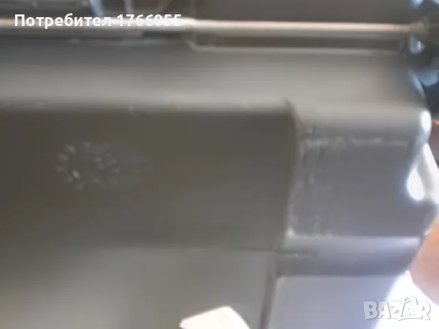 Хладилна чанта на колела Igloo 60 QT Sunset  -леки външни забележки, снимка 9 - Хладилни чанти - 50019256