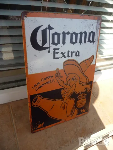 Метална табела бира Corona Extra бутилка каубойка среден пръст реклама, снимка 2 - Рекламни табели - 49112255