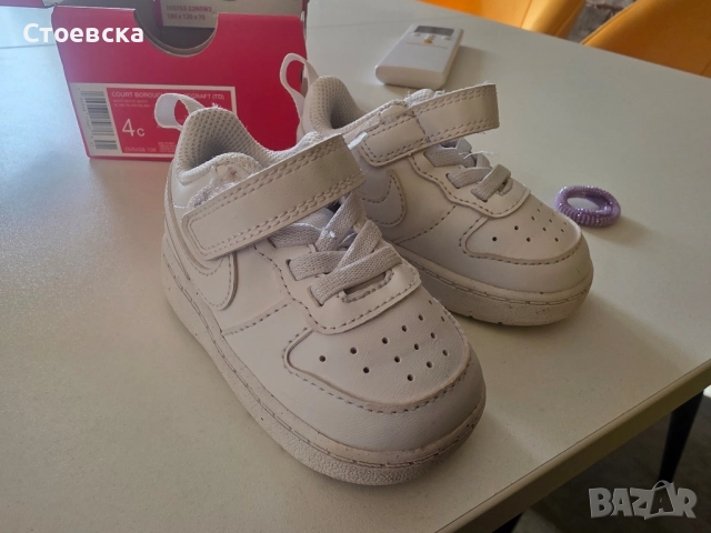 Детски маратонки Nike, снимка 4 - Детски маратонки - 52321836