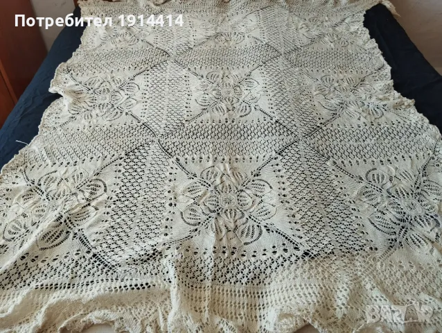 Покривка за маса голяма ръчно плетена