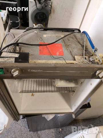 хладилник 220 v 12 v и газ, снимка 2 - Каравани и кемпери - 51511122