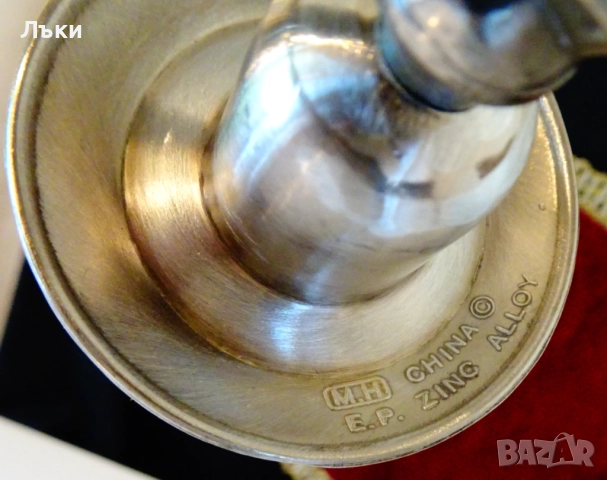 Посребрен троен свещник,свещник тройка,релеф. , снимка 8 - Антикварни и старинни предмети - 51500863