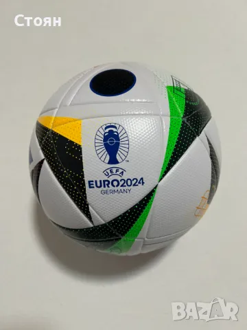 Официална футболна топка Adidas от Финала на EURO 2024 