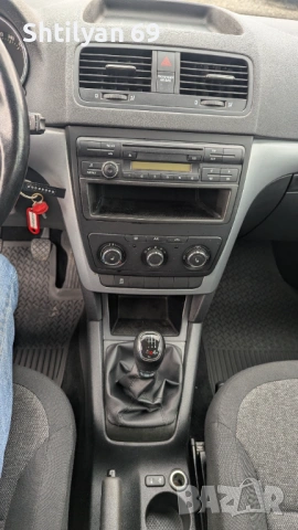 Шкода Йети 2.0 tdi 4x4, снимка 13 - Автомобили и джипове - 53256510
