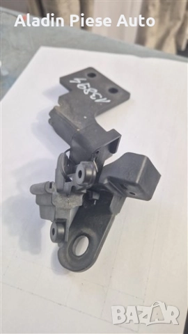 Комплект скоби за ляв фар Kia Sportage година 2016 2017 2018 2019 2020 2021 , снимка 2 - Аксесоари и консумативи - 52953401