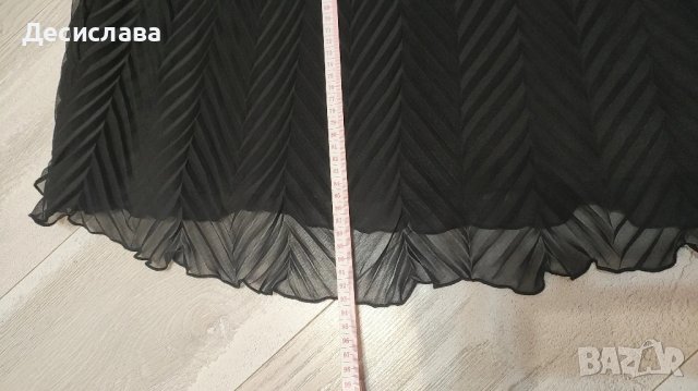 Черна плисирана рокля , снимка 3 - Рокли - 51309361