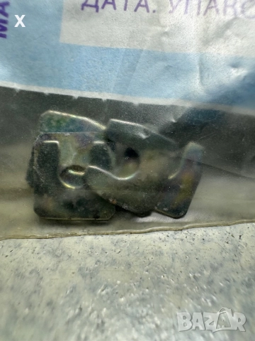 5 БРОЯ Скоба за задържане на бутона за заключване на вратата ВАЗ ЛАДА 21050-6105132-00 НОВИ