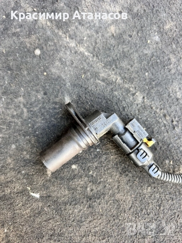 73502752. Датчик колянов вал за Фиат Гранде пунто 1.3 JTD. 2008г