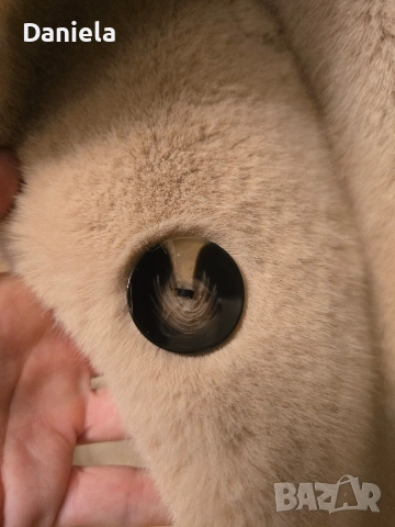 Пухкаво светло розово палто на ZARA, снимка 2 - Палта, манта - 52672166