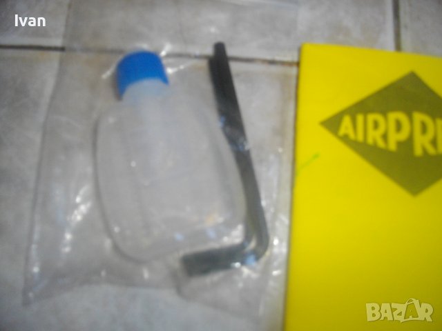 Пневматичен Нов Холандски Комбиниран Такер-Скоби 40мм/Пирони 50мм-Консумативи 1500бр-AIRPRESS-Профи, снимка 8 - Други инструменти - 43582259