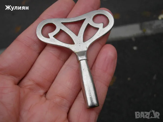 СТАРО КЛЮЧЕ КЛЮЧ ЗА СТЕНЕН ИЛИ КАМИНЕН ЧАСОВНИК , снимка 5 - Антикварни и старинни предмети - 47979039