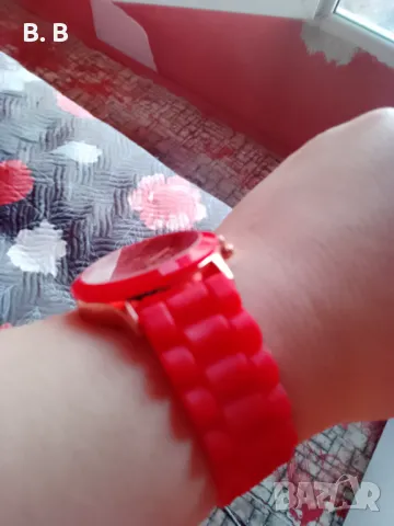  НОВО! ДАМСКИ ЛУКСОЗЕН ЧАСОВНИК , снимка 2 - Дамски - 44826417