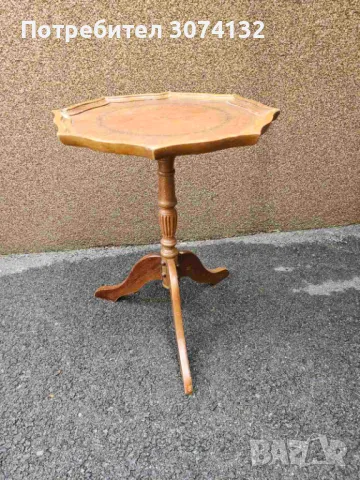 Помощна масичка с кожа