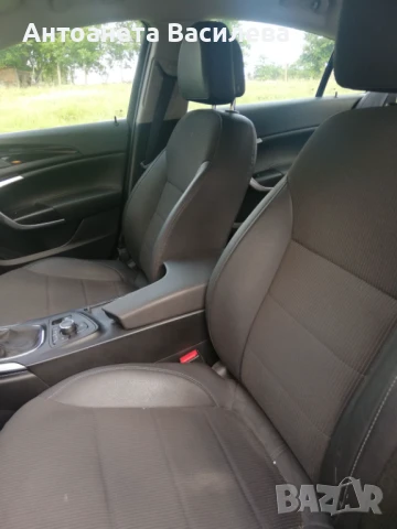 Opel Insignia 2.0 дизел , снимка 8 - Автомобили и джипове - 51392534