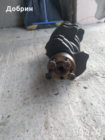 Вал Булгар Рено 8 + основни лагери, снимка 2 - Части - 35186456