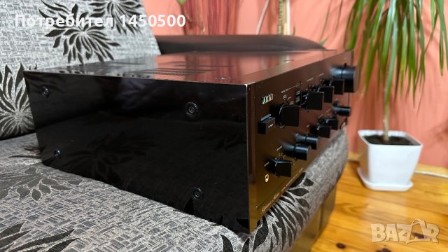 Усилвател AKAI AM-93, снимка 2 - Ресийвъри, усилватели, смесителни пултове - 43259132