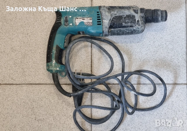 Перфоратор Makita HR2470, снимка 2 - Бормашини - 53077684