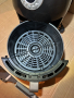 Фритюрникът с горещ въздух   Air Fryer home essentials  AF-116131, снимка 3