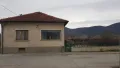 Продава къща с двор 1146кв.м. в с. Скравена, снимка 2