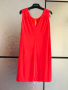 Продавам елегантна червена рокля на Дика 36 номер , снимка 9