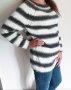 Страхотен ръчно плетен пуловер в  черно, бяло и сиво, снимка 1 - Блузи с дълъг ръкав и пуловери - 26679239