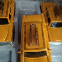 Жълтото такси ...метална кола, снимка 14 - Коли, камиони, мотори, писти - 19696411