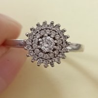 Сребърен пръстен с бели камъчета, снимка 1 - Пръстени - 40745406