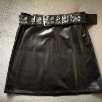 Дамска къса кожена пола с висока талия и колан р-р S, снимка 4 - Поли - 43700926