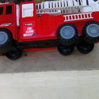 Пожарна кола стълба, снимка 7 - Коли, камиони, мотори, писти - 37249431