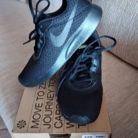 Маратонки Nike номер 36, снимка 3 - Маратонки - 43667659