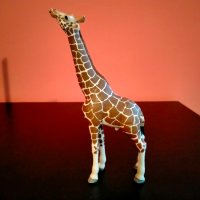 Колекционерска фигурка Schleich Giraffe Жираф 2008 18 см, снимка 4 - Колекции - 37970236