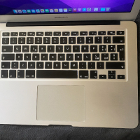 13" Core i5 MacBook Air А1466 (2015), снимка 2 - Лаптопи за дома - 28544580