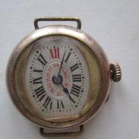 Стар ръчен часовник с позлата , монограм, снимка 1 - Антикварни и старинни предмети - 37919619