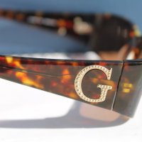 Слънчеви очила ''GUESS'', снимка 5 - Слънчеви и диоптрични очила - 38178337