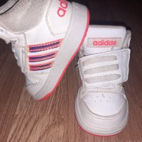 Маратонки Adidas , снимка 2 - Детски маратонки - 38274700