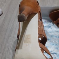 Дамски обувки GUESS, снимка 4 - Дамски елегантни обувки - 43315592