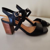 Сандали Bottero  естествена кожа, снимка 1 - Дамски елегантни обувки - 40449420
