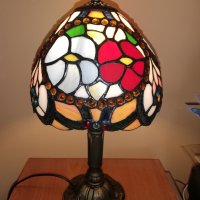 Лампа в стил Тифани , снимка 3 - Настолни лампи - 43761881