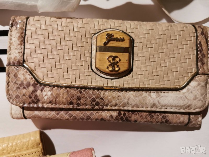 GUESS портмоне ОРИГИНАЛНО, снимка 1