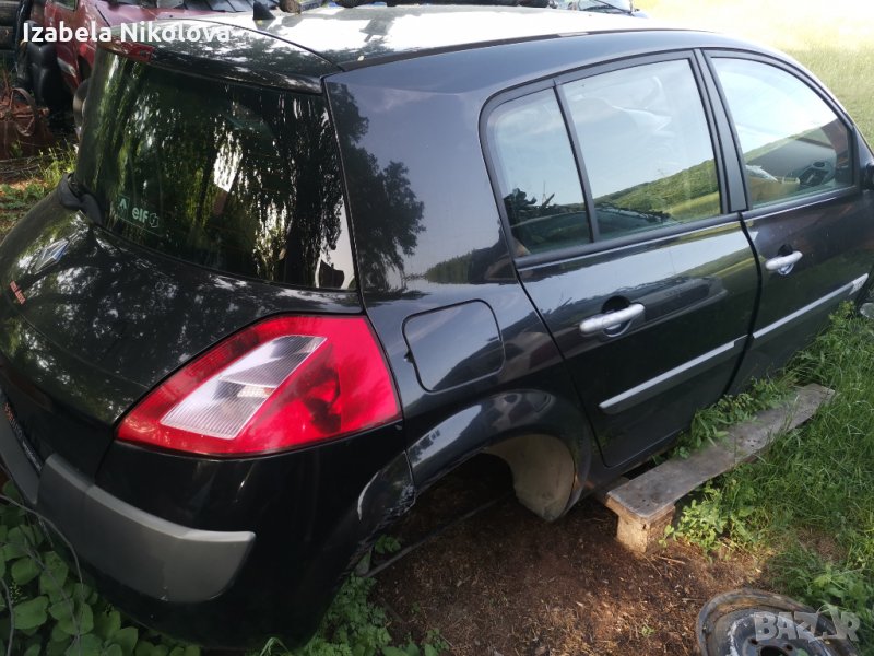 Продавам на части Черно и ЧерВЕно Рено Меган 2004г 1.9 ДЦИ, снимка 1