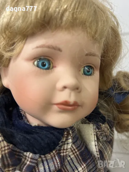 Пълзяща порцеланова кукла, снимка 1