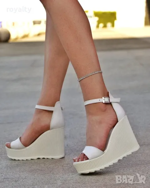 Сандали на платформа - бяла кожа, снимка 1