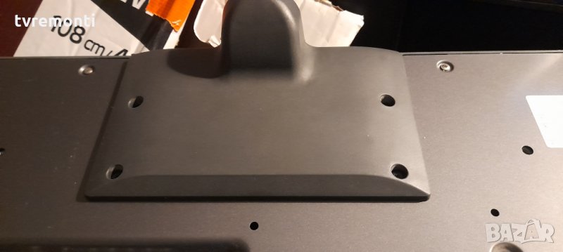 SILVER TV STAND NO NECK LB58/65 MAZ640887 FOR LG 42LB580 42LB650 47LB650 47LB585, снимка 1