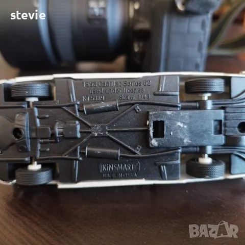 Cadillac 1953 god. - 1:43, снимка 4 - Коли, камиони, мотори, писти - 48878727