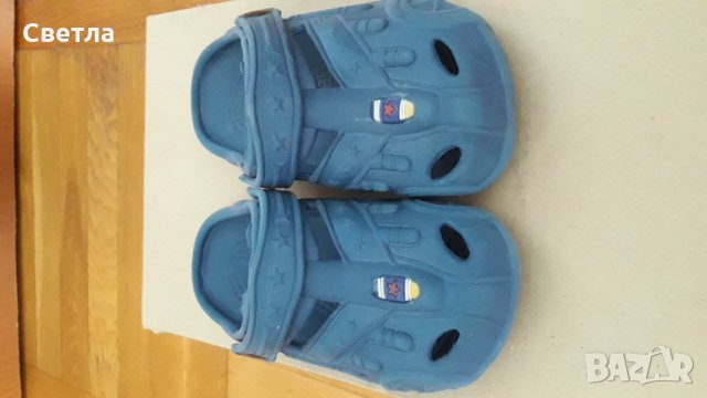 Детски Crocs 25 номер, снимка 2 - Детски сандали и чехли - 33347988