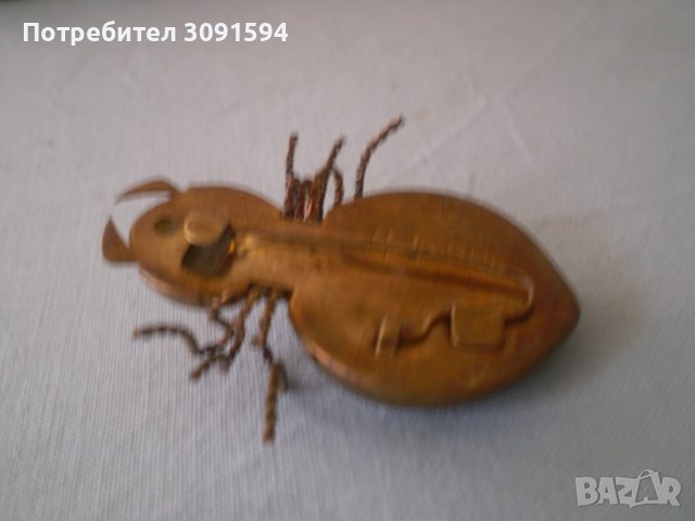 Брошка бръмбар-паяк от месинг и индийски ахат тъмнозелена разновидност та ахат, снимка 4 - Антикварни и старинни предмети - 36940650