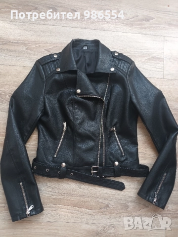 Дамско кожено яке размер S черно