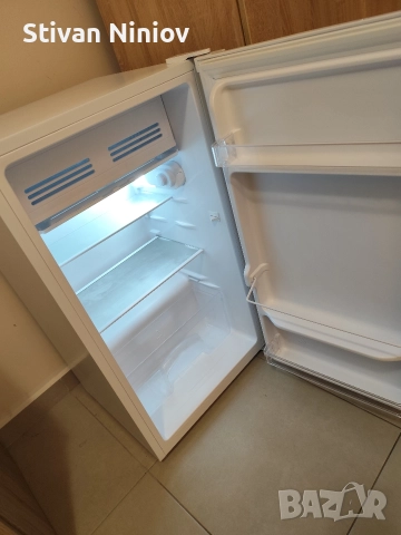 Хладилник Crown energy class E, снимка 2 - Хладилници - 52556718