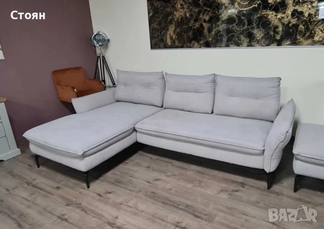 Сив ъглов диван от плат и табуретка "Alexis", снимка 5 - Дивани и мека мебел - 51966539