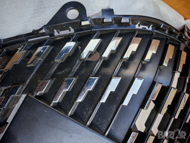 Предна решетка в броня Peugeot 208 2022, снимка 3 - Части - 52299798